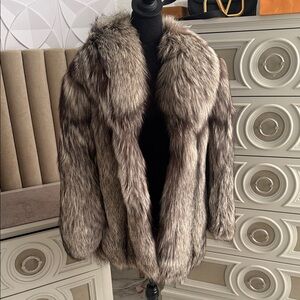 Saga fox stunning thick pelts silver fox medium